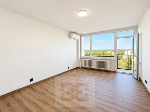 Pronájem bytu 1+1, Žatec, Havlíčkovo náměstí, 43 m2