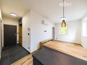 Pronájem kanceláře, Jindřichův Hradec, U Knihovny, 86 m2