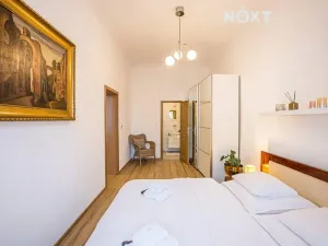 Pronájem bytu 2+1, Jindřichův Hradec, nám. Míru, 100 m2