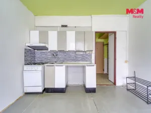 Prodej bytu 1+1, Plzeň - Skvrňany, Lábkova, 40 m2