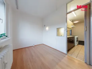 Prodej bytu 3+kk, Hroznětín, Sídliště, 55 m2