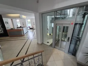 Pronájem kanceláře, Praha - Žižkov, Žerotínova, 150 m2
