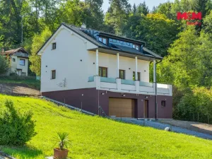 Prodej rodinného domu, Hradečno, 198 m2