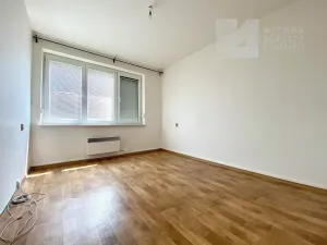 Prodej bytu 3+1, Březí, Nová, 72 m2