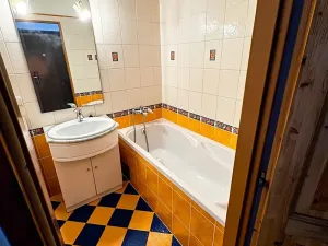 Pronájem bytu 3+1, Praha - Vokovice, Tobrucká, 67 m2