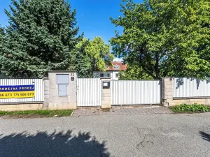 Prodej rodinného domu, Dolní Břežany, 270 m2