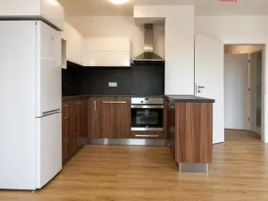 Pronájem bytu 3+kk, Pardubice, Bratranců Veverkových, 73 m2