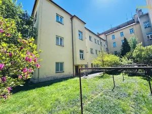 Prodej činžovního domu, Pardubice, náměstí Čs. legií, 1100 m2