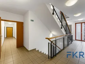Pronájem bytu 3+kk, Praha - Hloubětín, K náhonu, 68 m2