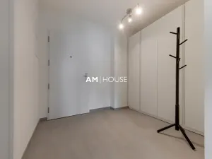 Pronájem bytu 1+kk, Praha - Vysočany, Vysočanská, 32 m2