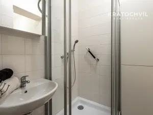 Pronájem bytu 3+kk, Praha - Karlín, U nádražní lávky, 101 m2