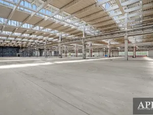 Pronájem skladu, Veselí nad Moravou, 2000 m2