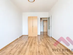 Pronájem bytu 2+kk, Praha - Řepy, Makovského, 40 m2