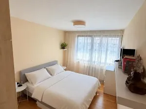 Pronájem bytu 2+kk, Praha - Holešovice, Poupětova, 52 m2