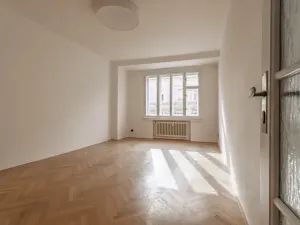 Prodej bytu 3+1, Praha, Lucemburská, 82 m2