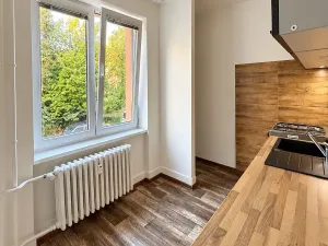 Pronájem bytu 2+1, Chomutov, Mjr. Šulce, 49 m2