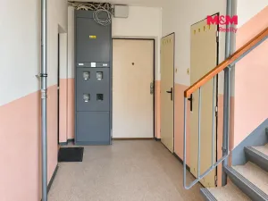 Pronájem bytu 2+kk, Praha - Horní Počernice, Komárovská, 49 m2