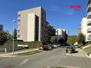 Pronájem garážového stání, Praha, Šífařská, 14 m2