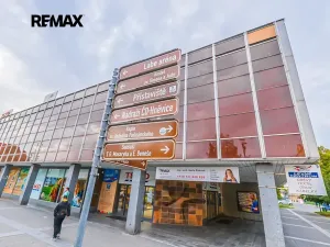 Pronájem obchodního prostoru, Štětí, Obchodní, 460 m2