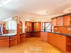 Pronájem komerční, Hranice - Hranice I-Město, Tř. 1. máje, 96 m2