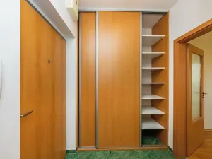 Pronájem bytu 1+kk, Praha - Kyje, Sicherova, 33 m2