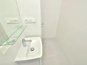 Pronájem bytu 1+kk, Praha - Nusle, Oldřichova, 29 m2