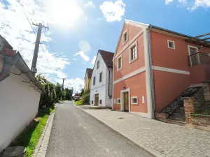 Prodej vinného sklepa, Pavlov, Zahradní, 198 m2