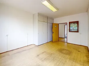 Pronájem kanceláře, Hradec Králové, Akademika Bedrny, 602 m2