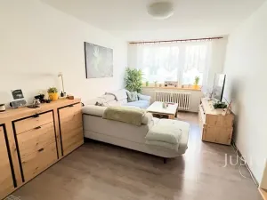 Pronájem bytu 2+kk, Děčín, El. Krásnohorské, 44 m2