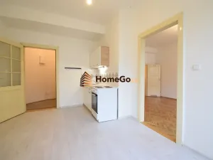 Pronájem bytu 2+kk, Praha - Nusle, Lounských, 45 m2