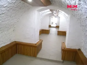 Prodej rodinného domu, Frenštát pod Radhoštěm, nám. Míru, 900 m2