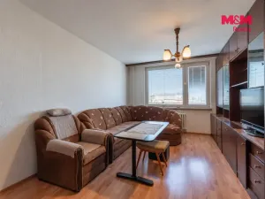Prodej bytu 2+kk, Králův Dvůr, Nad Stadionem, 43 m2