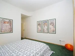 Pronájem bytu 3+kk, Praha - Nové Město, Odborů, 80 m2