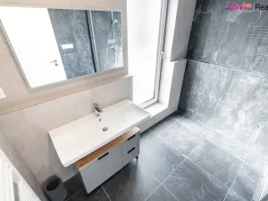 Pronájem bytu 2+kk, Brno, Komárovská, 54 m2