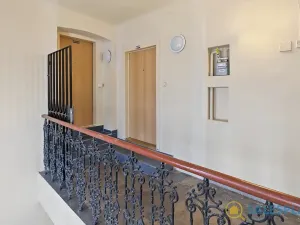 Prodej bytu 2+kk, Praha - Staré Město, U Dobřenských, 64 m2