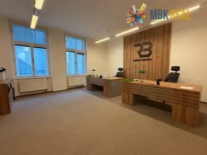 Pronájem kanceláře, Brno, Jakubské náměstí, 87 m2