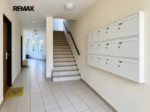 Pronájem bytu 3+kk, Praha - Cholupice, Podchýšská, 74 m2