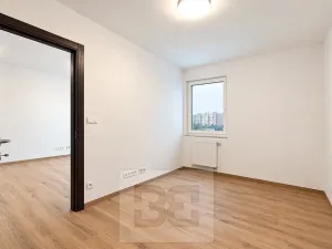 Pronájem bytu 2+kk, České Budějovice, Generála Klapálka, 55 m2