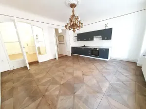 Pronájem bytu 2+kk, Praha - Malá Strana, Malostranské náměstí, 48 m2