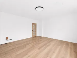Prodej bytu 1+kk, Praha - Záběhlice, U zákrutu, 28 m2