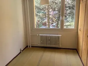 Prodej bytu 3+1, Praha - Kobylisy, Famfulíkova, 70 m2