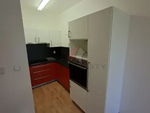 Pronájem bytu 2+kk, Kolín, Roháčova, 55 m2