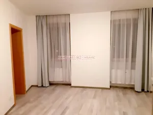 Pronájem bytu 1+kk, Otrokovice, nám. 3. května, 24 m2