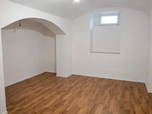Pronájem obchodního prostoru, Praha - Strašnice, Saratovská, 20 m2