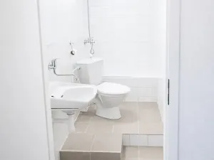 Pronájem obchodního prostoru, Praha - Strašnice, Saratovská, 20 m2