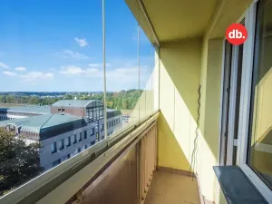 Pronájem bytu 2+1, Karlovy Vary, Krymská, 52 m2