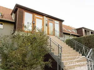 Prodej bytu 3+kk, Holubice, Za Dvorem, 63 m2