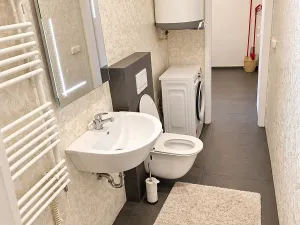 Pronájem bytu 2+kk, Praha - Žižkov, U kněžské louky, 80 m2
