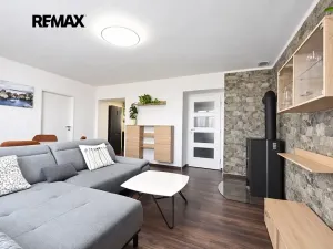 Prodej bytu 3+1, Milovice, Dukelská, 72 m2