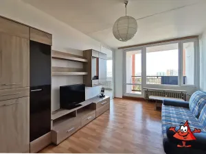 Pronájem bytu 3+1, Praha - Kobylisy, Famfulíkova, 66 m2